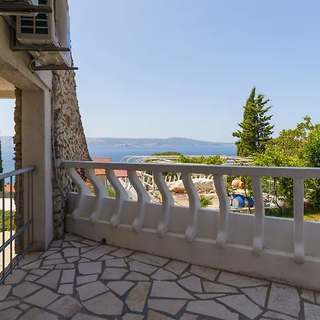 Mirjana Novi Apartamento *