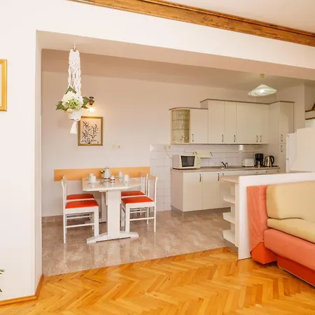 Apartamento Mirjana Novi *