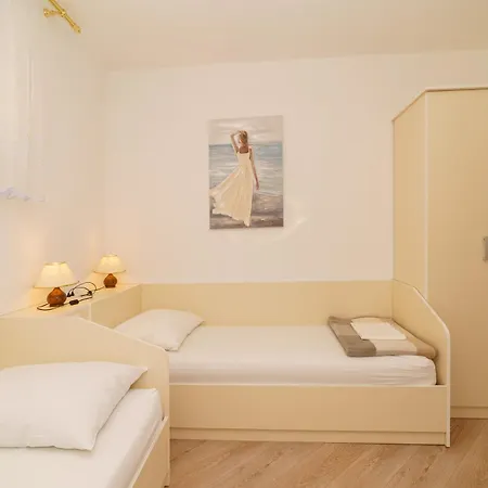 Mirjana Novi Apartamento *