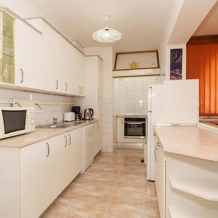 Mirjana Novi Apartamento *