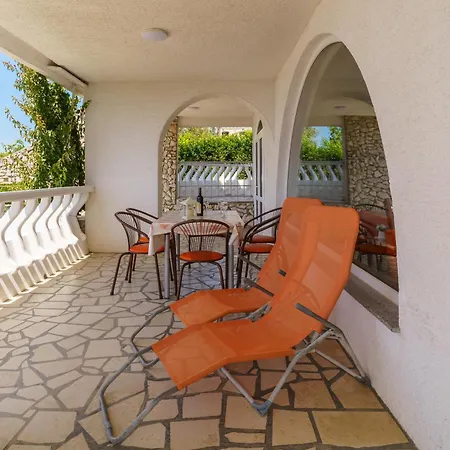 Mirjana Novi Novi Vinodolski