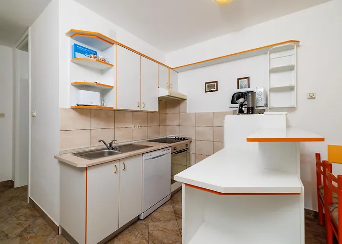 아파트 Mirjana Novi *