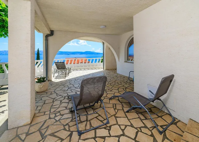 Mirjana Novi 아파트